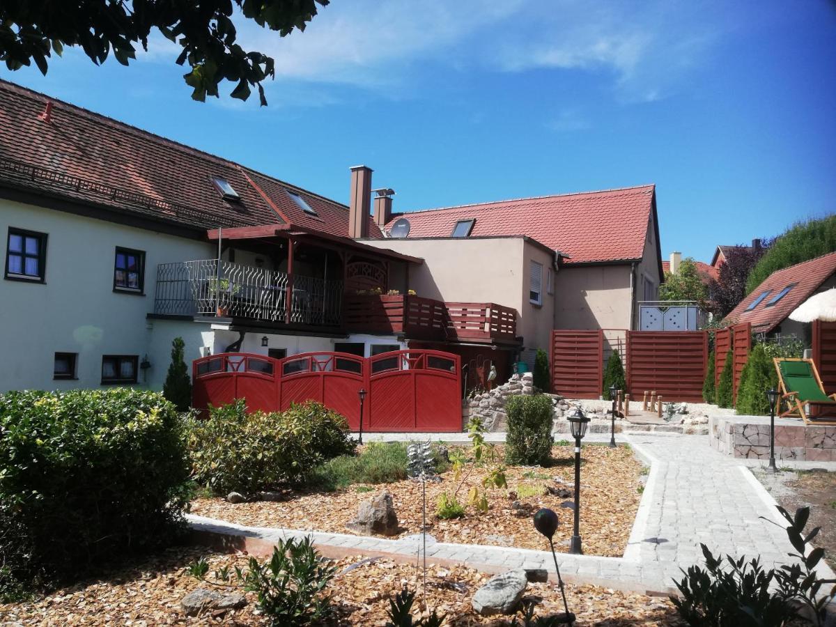 Ferienwohnung Ochsenhof Feuchtwangen Exterior foto